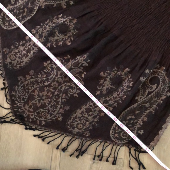 Long Woollen Scarf with burnt brown, beige and black woven paisley design. - Picture 7 of 9